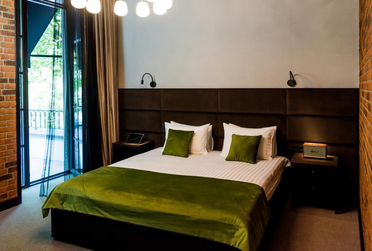 Brik Hotel Odesa Exterior photo