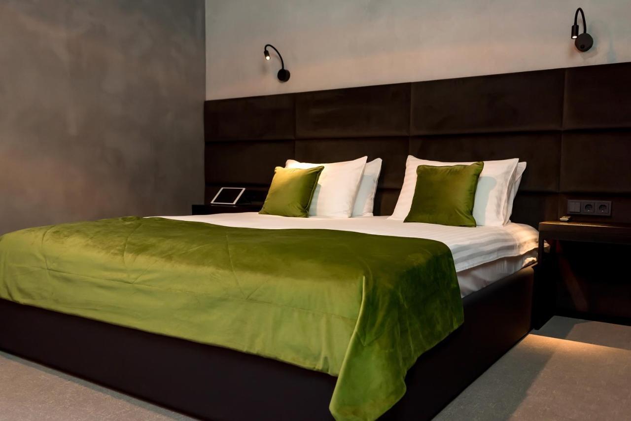 Brik Hotel Odesa Exterior photo